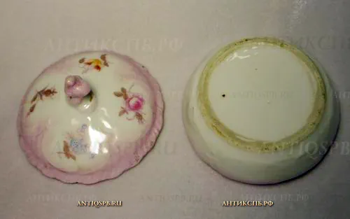 Шкатулка фарфоровая старинная. Нач. ХХ века. №13812